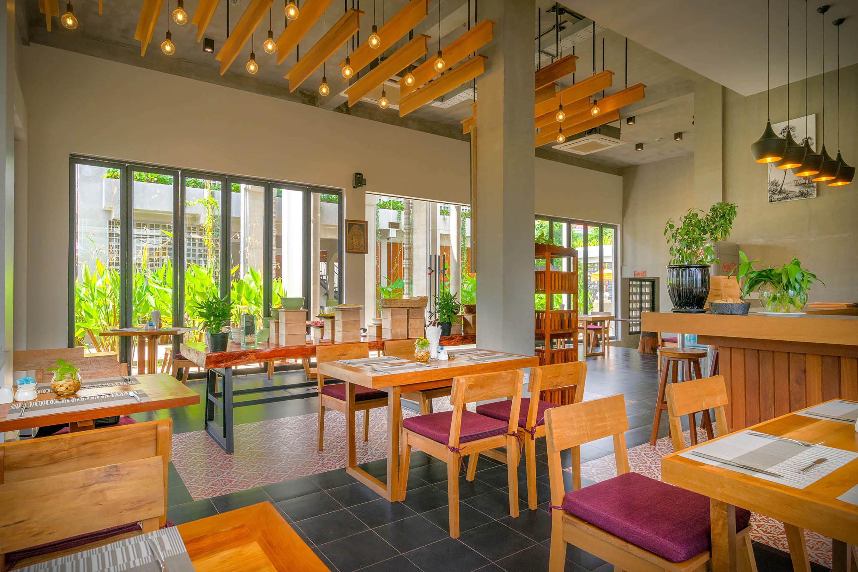 Hotel Phka Chan 4*